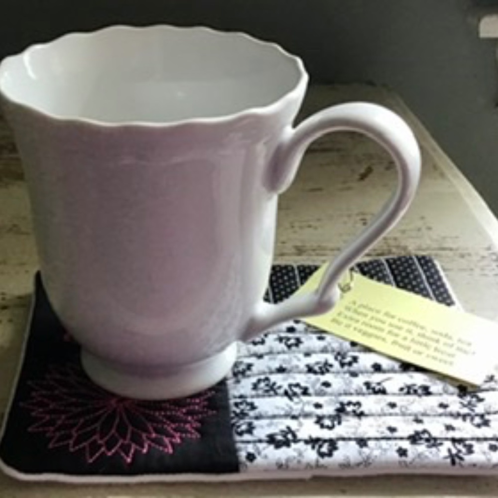 Mug Rug, Coaster, Placemat - Picture 2 of 3
